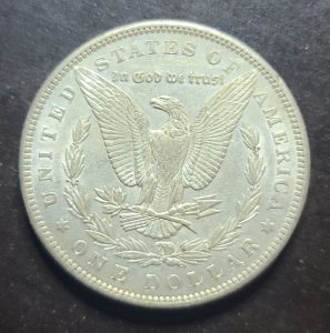 Close up view of the reverse of a 1890 Morgan dollar 